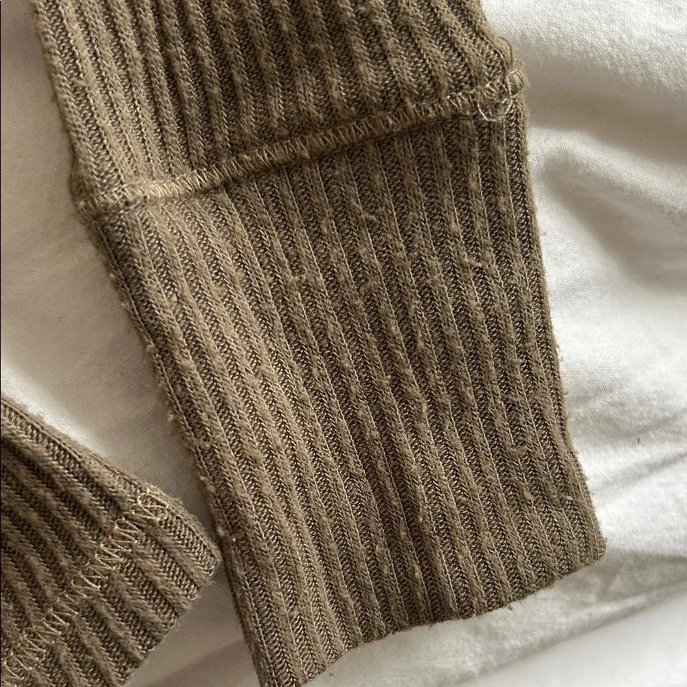 Faherty Women's Brown Ribbed Long Sleeve Henley - Picture 2 of 6